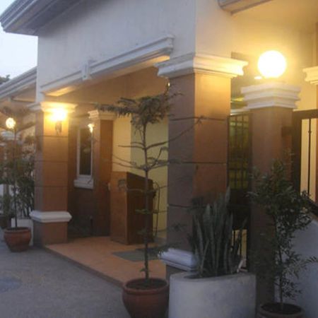Balibago Villa Hotel Angeles Dış mekan fotoğraf