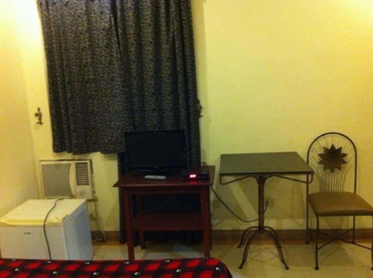 Balibago Villa Hotel Angeles Dış mekan fotoğraf
